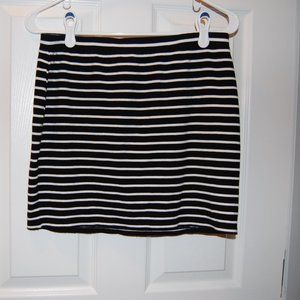 Max Studio Black/White Striped Mini Skirt Size M